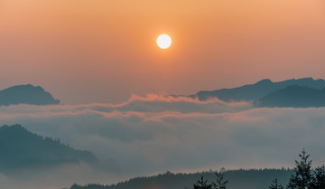 瓦屋山云雾