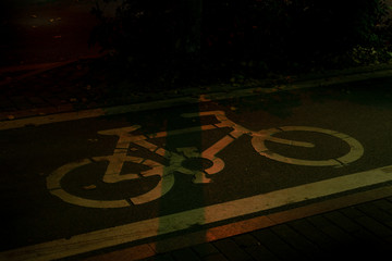 自行车道夜景
