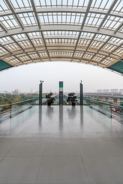 上海磁悬浮列车龙阳站站台