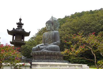 韩国雪岳山新兴寺统一大佛坐像