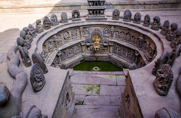 尼泊尔皇宫浴池