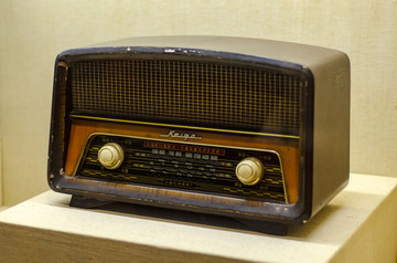 凯歌牌晶体管收音机