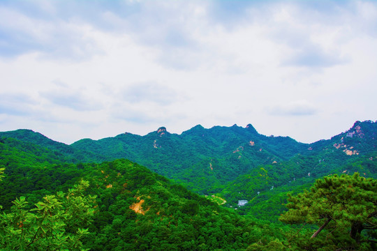 千山普安观五佛顶景区群山风光