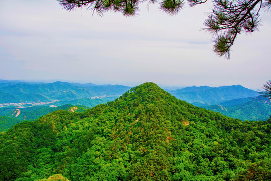 千山大佛寺景区观山峰群山风光