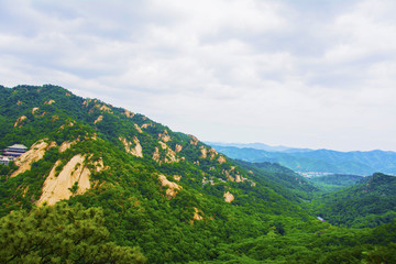 千山无量观天上天景区与群山白云