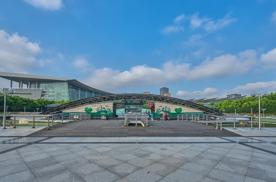 上海科技馆地铁站