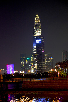 深圳湾建筑夜景