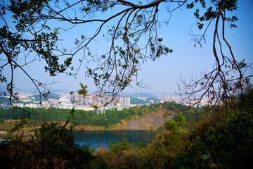 山中远望风景