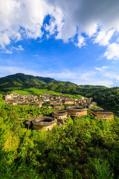 中国福建初溪客家土楼群全景