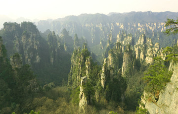 张家界天子山御笔峰全景图