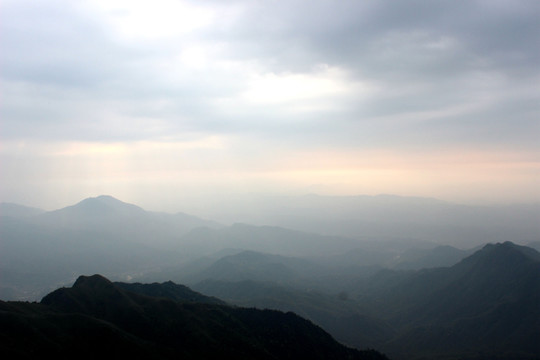 武功山日出