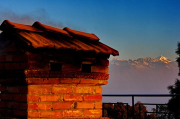 尼泊尔雪山民居