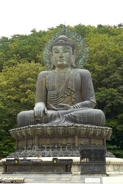 韩国雪岳山新兴寺统一大佛坐像