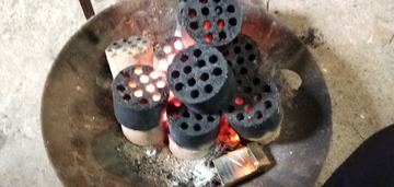 蜂窝煤烤火