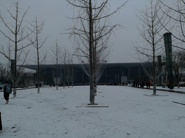 雪中太原南站