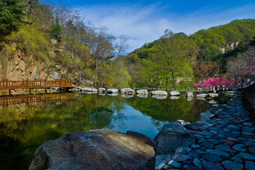 泰山桃花峪风光