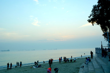 官湖海滩黄昏