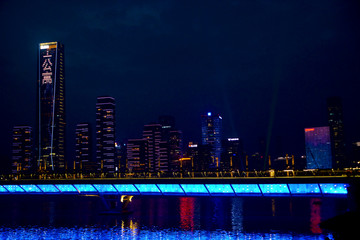 深圳湾桥梁夜景