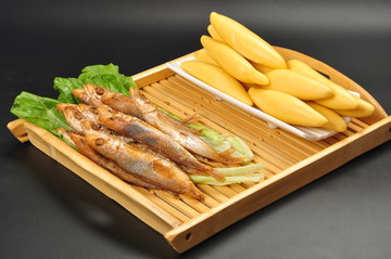 鳀魚餅子