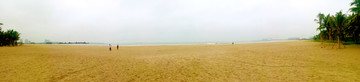 逸龙湾海边沙滩全景图