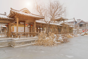 古典园林建筑雪景