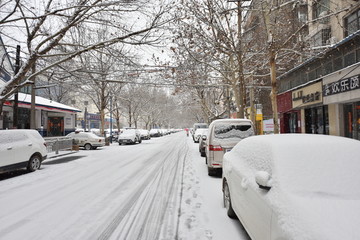 街道雪景