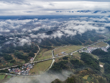 山村风光