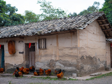 贫困山区贫困县农家小院