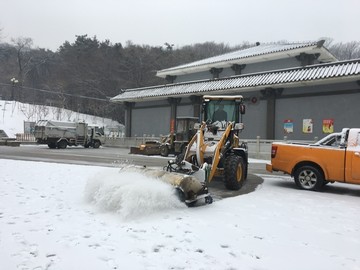 清雪车清雪