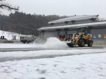 清雪车清雪