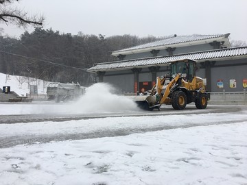 清雪车清雪