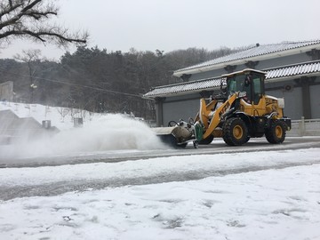 清雪车清雪