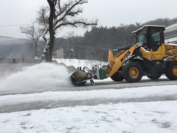 清雪车清雪