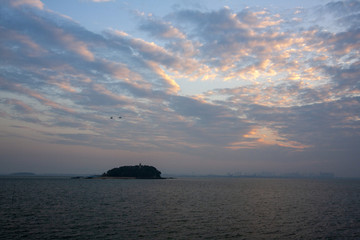 厦门岛日出朝霞满天