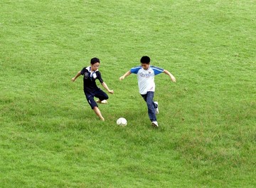 中学生操场足球