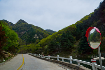 泰山桃花峪风光