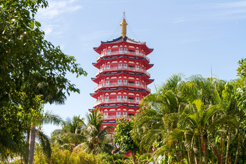 海南三亚南山寺塔