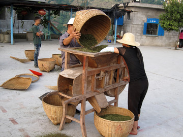 花椒初加工扬谷机脱壳生产工序