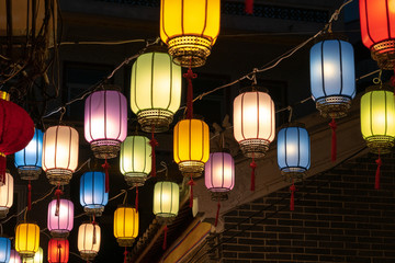 中国元宵节传统灯笼五彩花灯