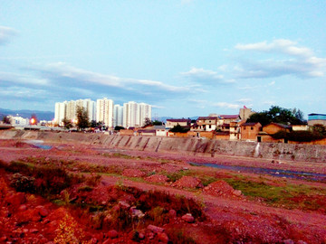 西昌建昌古城河畔风景