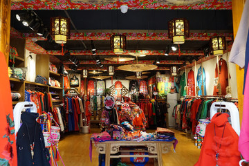 中式服装专卖店