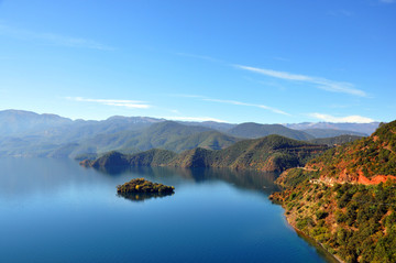 湖心小岛