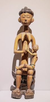非洲木雕人物