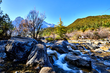 玉龙雪山蓝月谷