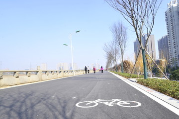 浏阳河畔自行车道
