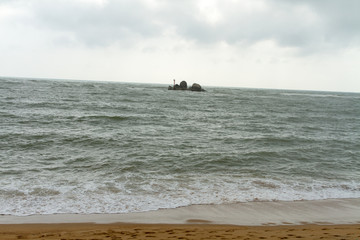 海南琼海博鳌玉带滩圣公石风光