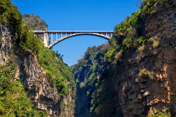 贵州兴义马岭河峡谷公路桥