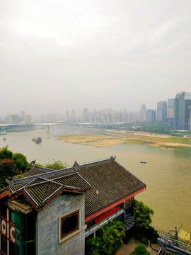 洪崖洞江边风景