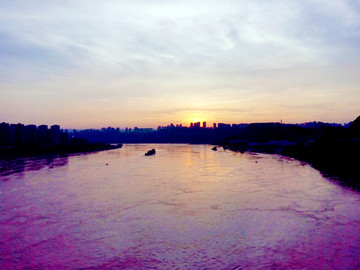 重庆李家沱江边风景