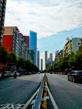 武汉街头道路风光